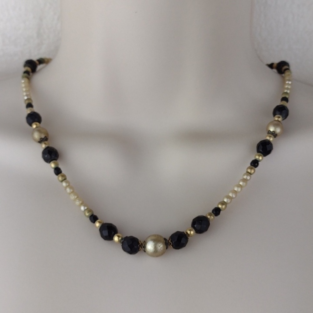Vintage Style Black & Gold Beaded Pearlesque Necklace